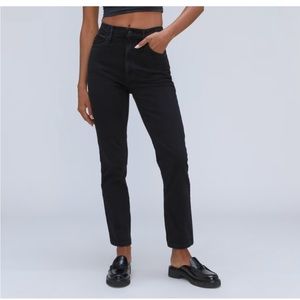 Everlane Original Cheeky Jean - Black Straight Leg